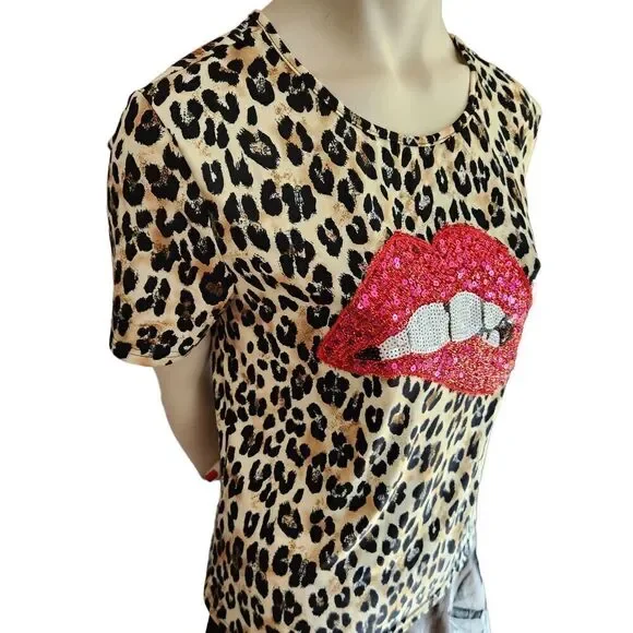 Shein Pullover Top Women's Animal Print Tan Black Sequin Lips - Picture 2 of 8